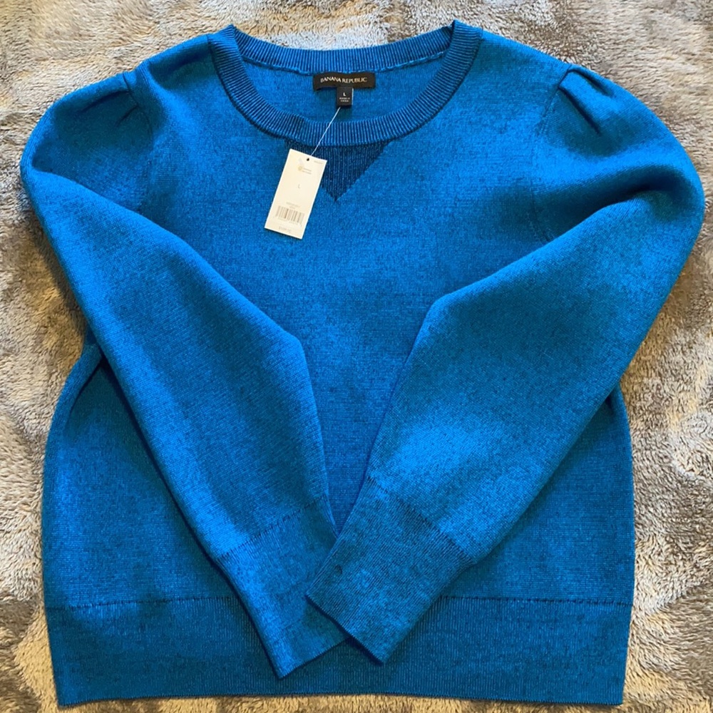 NWT Banana Republic sweater.